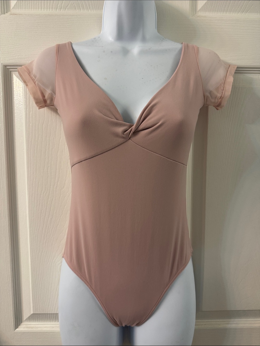 Nikolay Blush Pink Twist-Front Short Sleeve leotard. Size:AS.